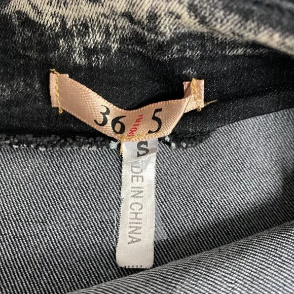 36 Point 5 Vintage Acid Washed Mini Skirt #RR12 - Picture 6 of 7